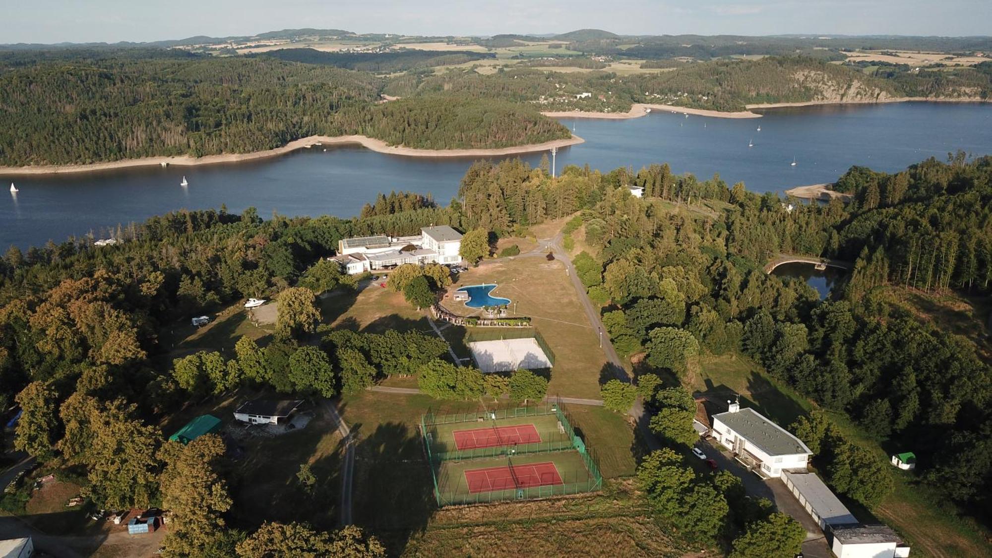 Wellness Hotel Orlík Kozarovice Exterior foto
